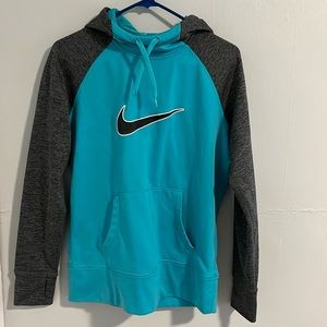 Woman’s Nike sweatshirt